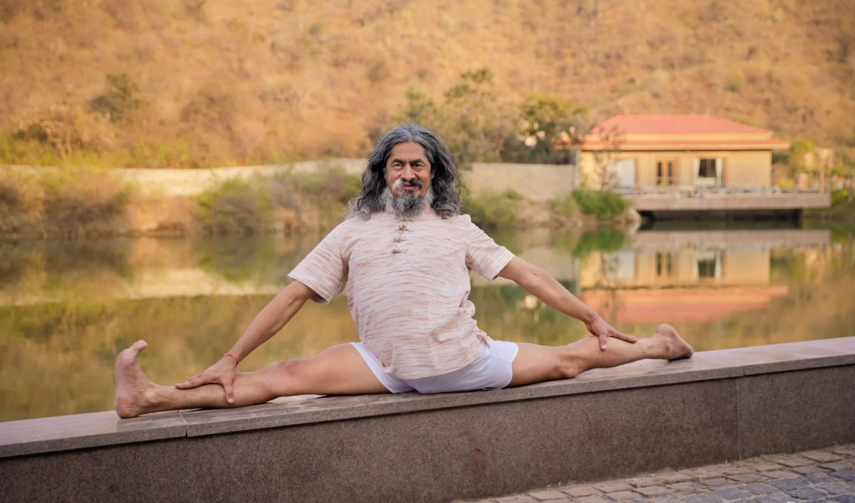 Yoga Can Transform Anyone: Yogacharya Dhakaram